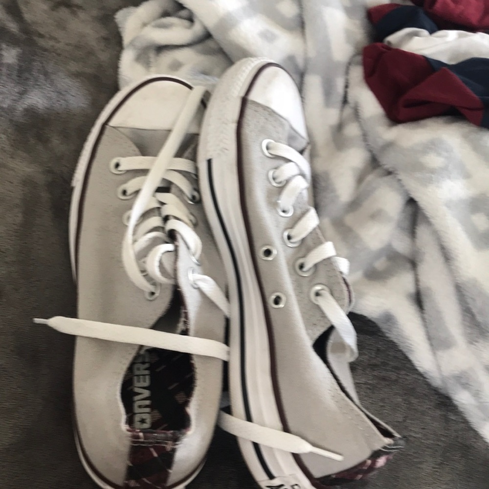 gray converse - Picture 5 of 5